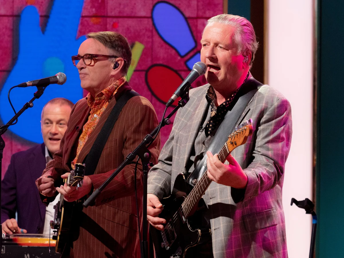 Squeeze performing on tour